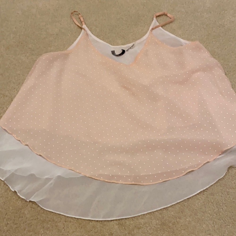Flowy tank